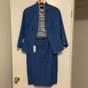 Women’s suit: blazer & skirt set